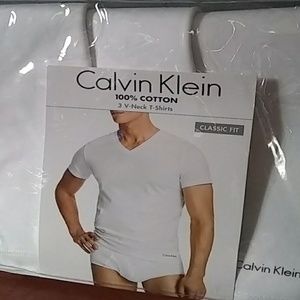 Calvin Klein V-Neck T-shirts 3 Pack NWT